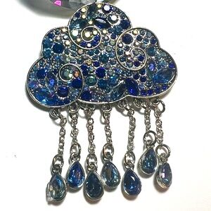 Blue Crystal Cloud & rain drops ☔️ Brooch NWOT